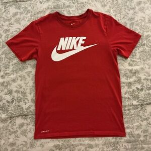 Nike Men's Short Sleeve Red Tee